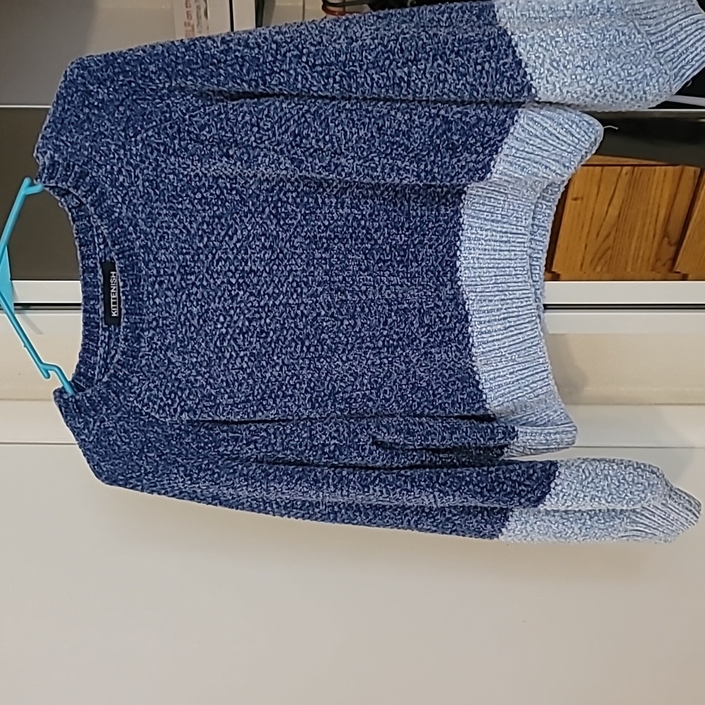 Women's clothing